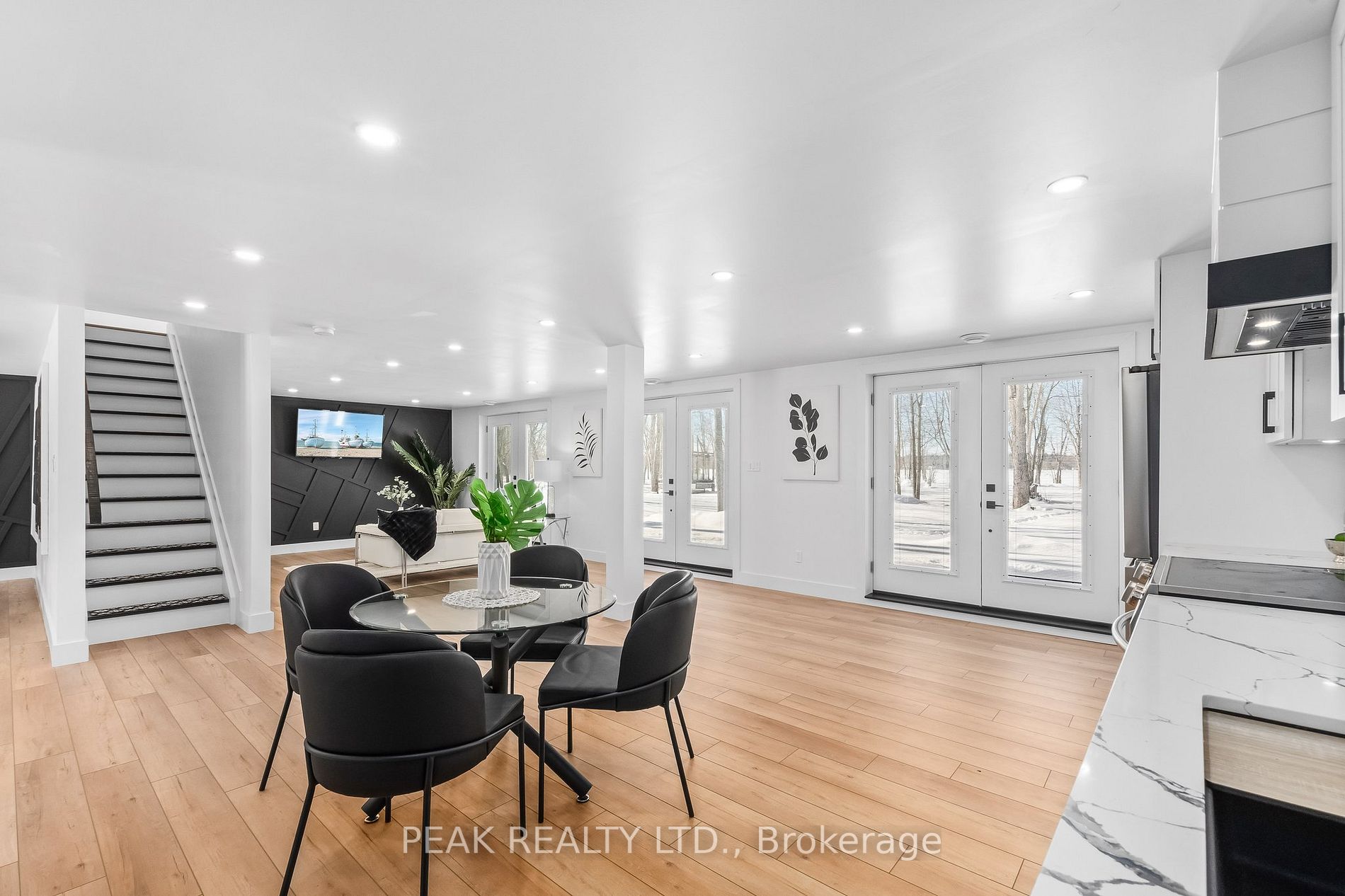 229 Monck Rd