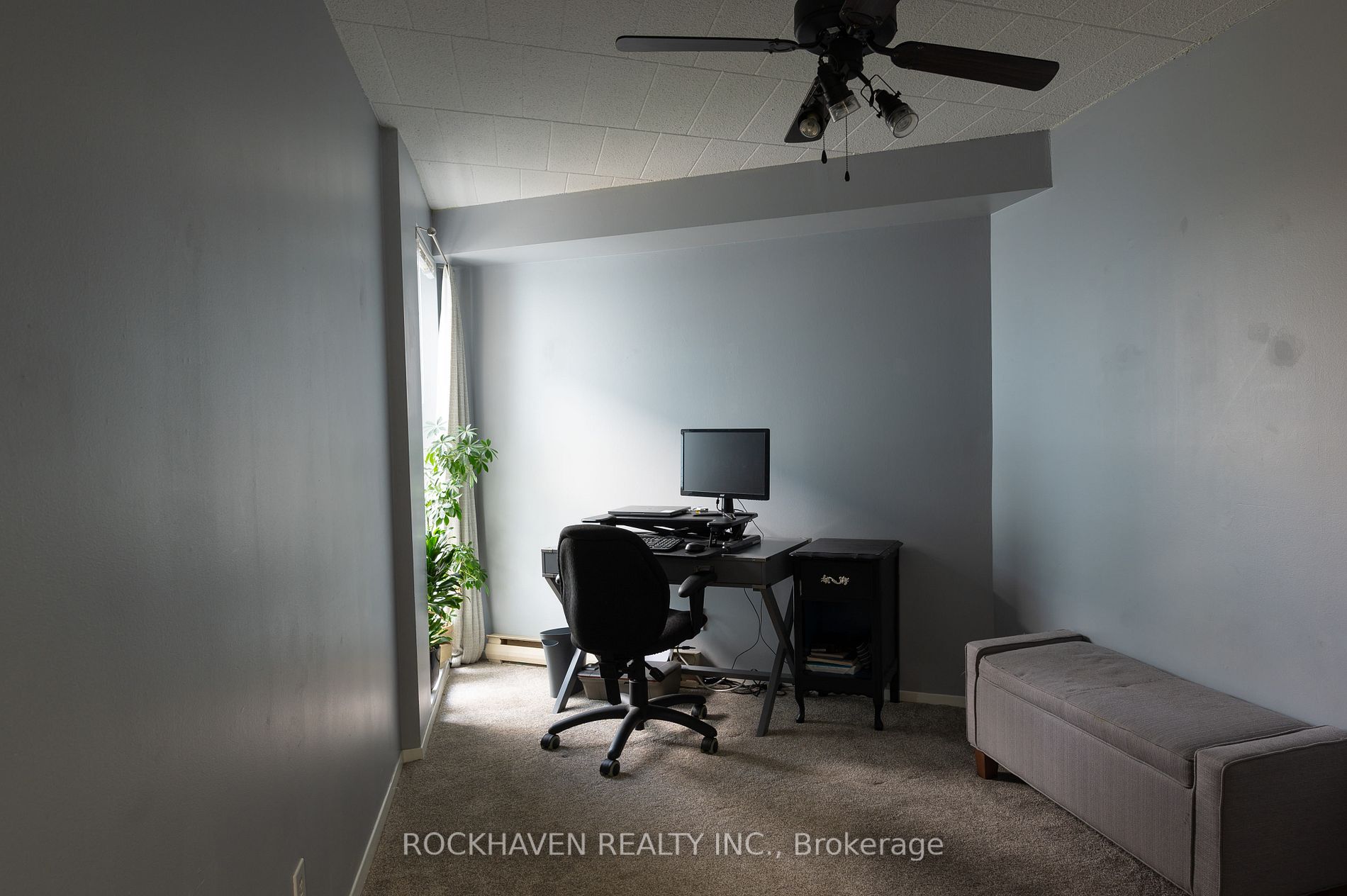 105 Conroy Cres, #411