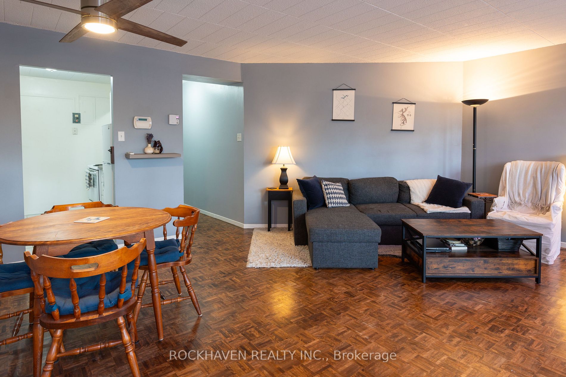 105 Conroy Cres, #411
