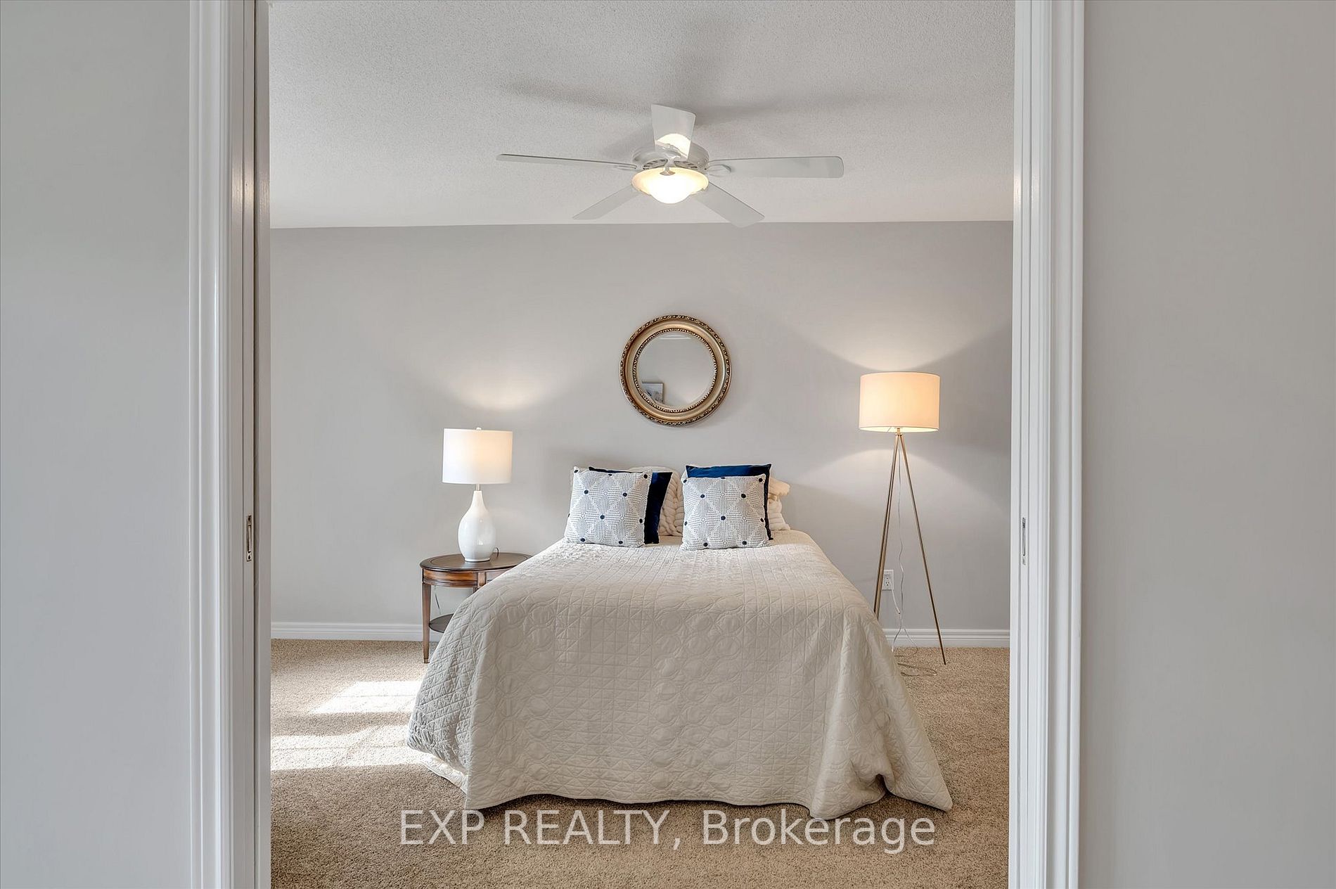 699 Whitaker St, #11
