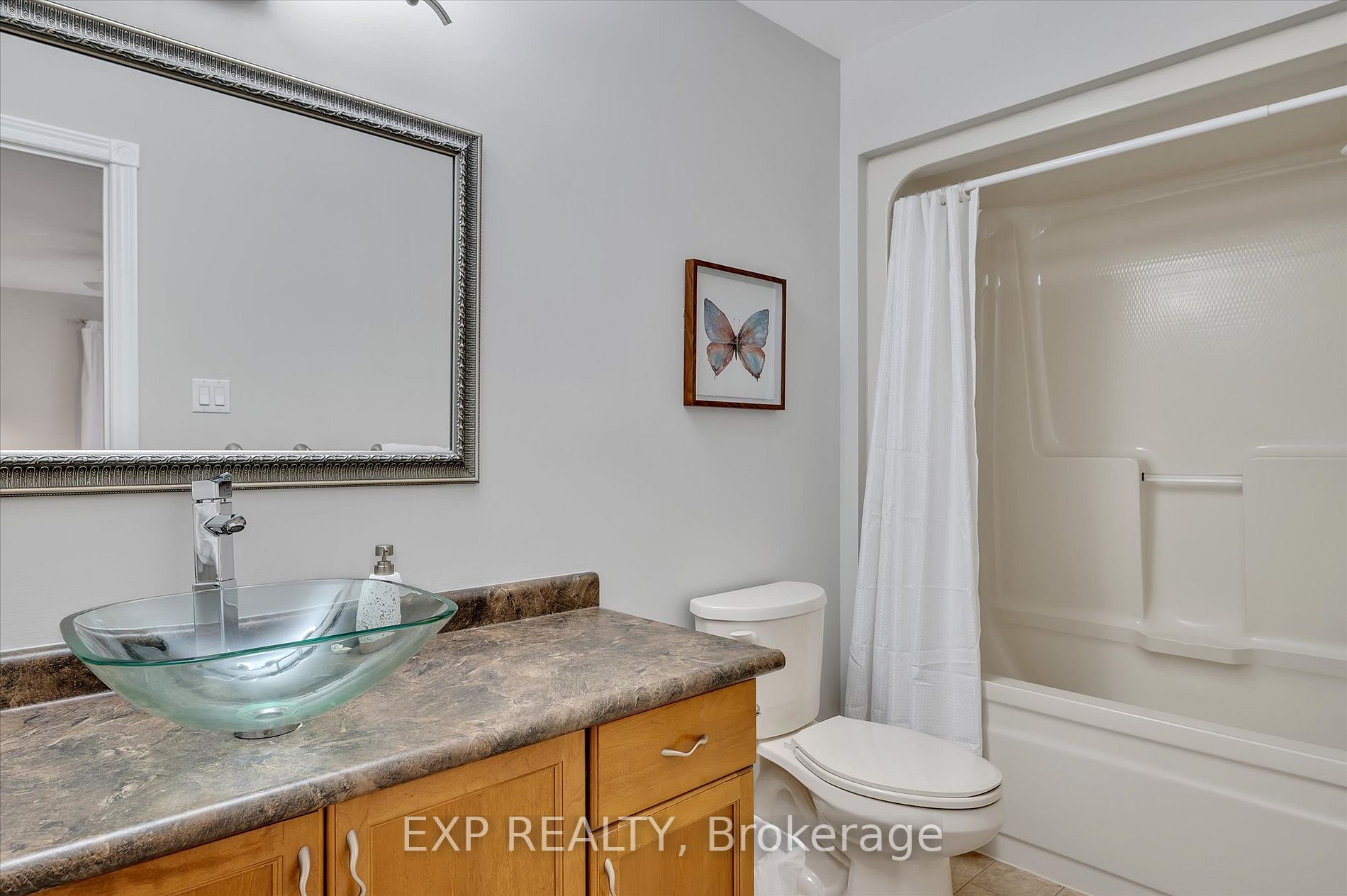 699 Whitaker St, #11