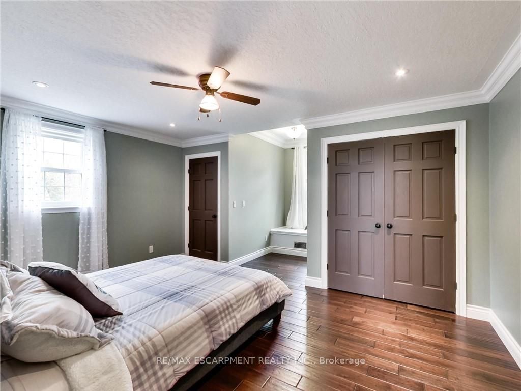 2465 Jerseyville Rd W