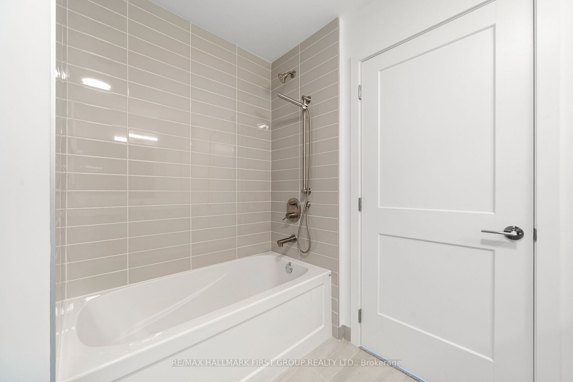 19 West St N, #5