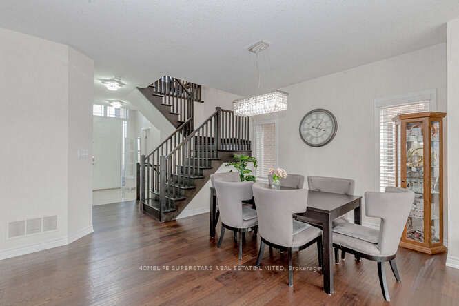 46 Whistler St