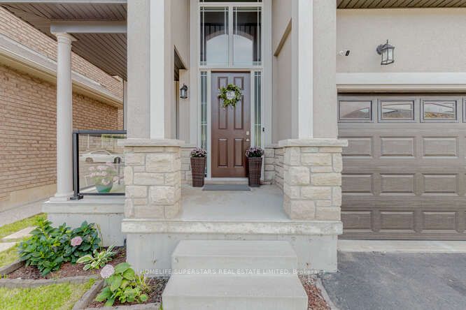 46 Whistler St