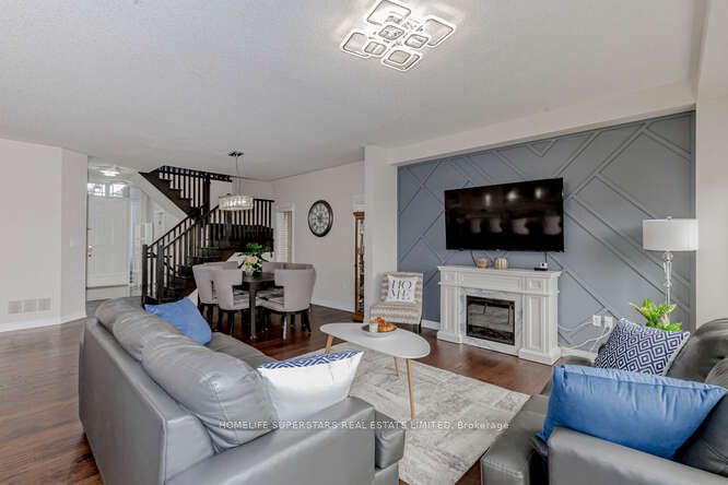 46 Whistler St