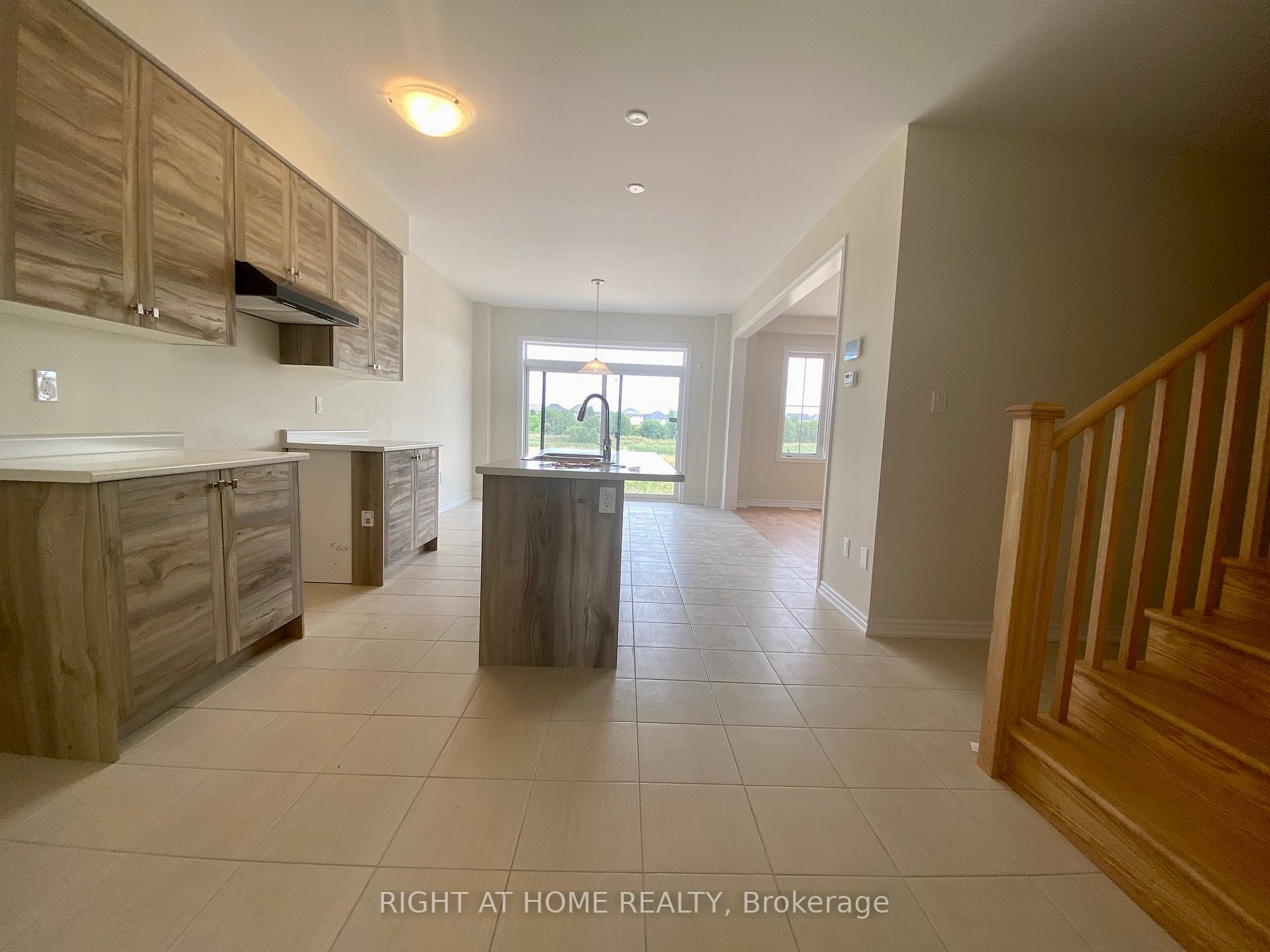 77 Anderson Rd