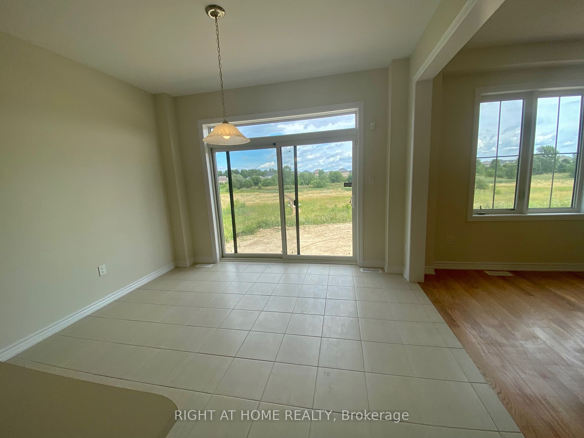 77 Anderson Rd