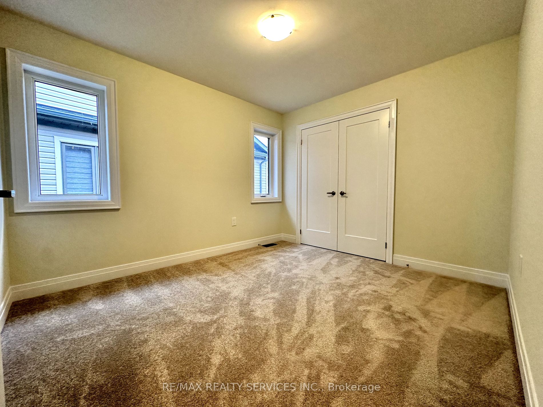 124 Lumb Dr