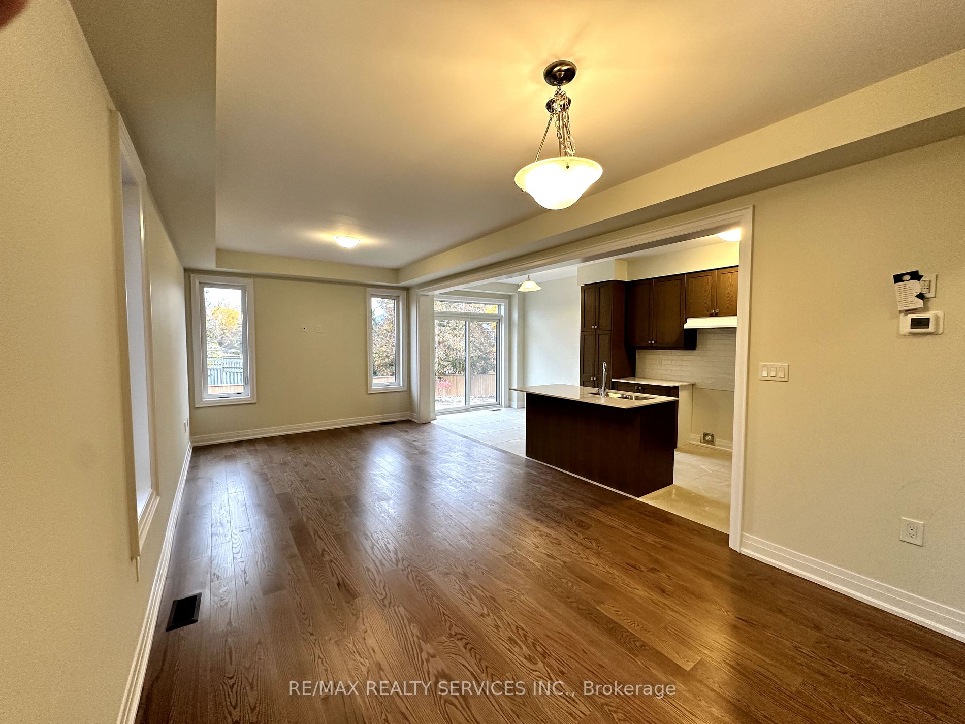 124 Lumb Dr