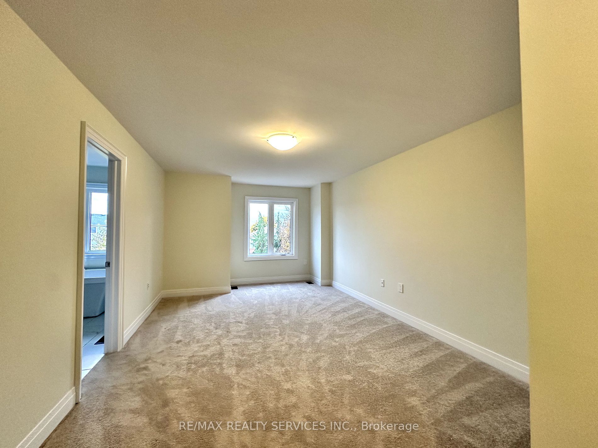 124 Lumb Dr