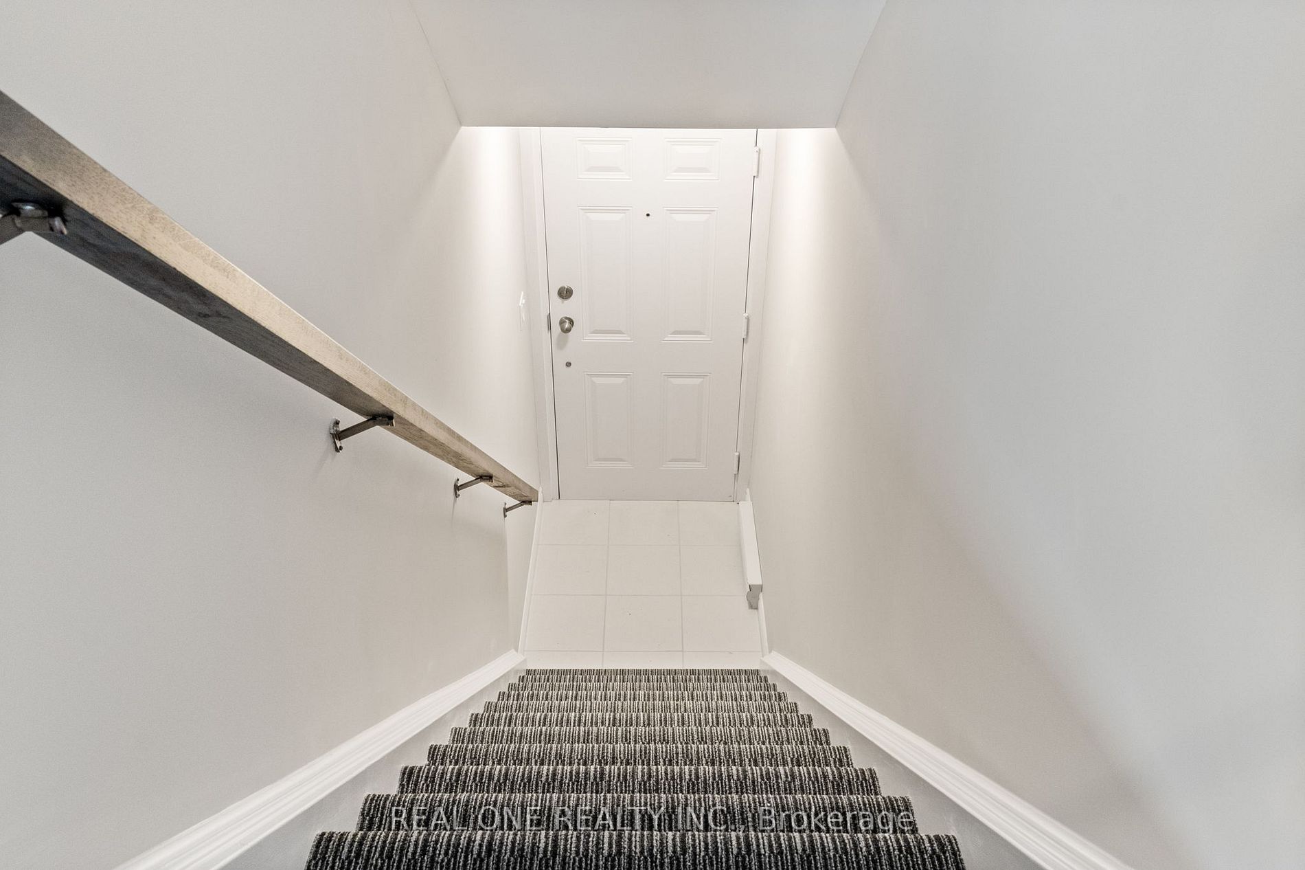 85 Mullin Dr, #23B