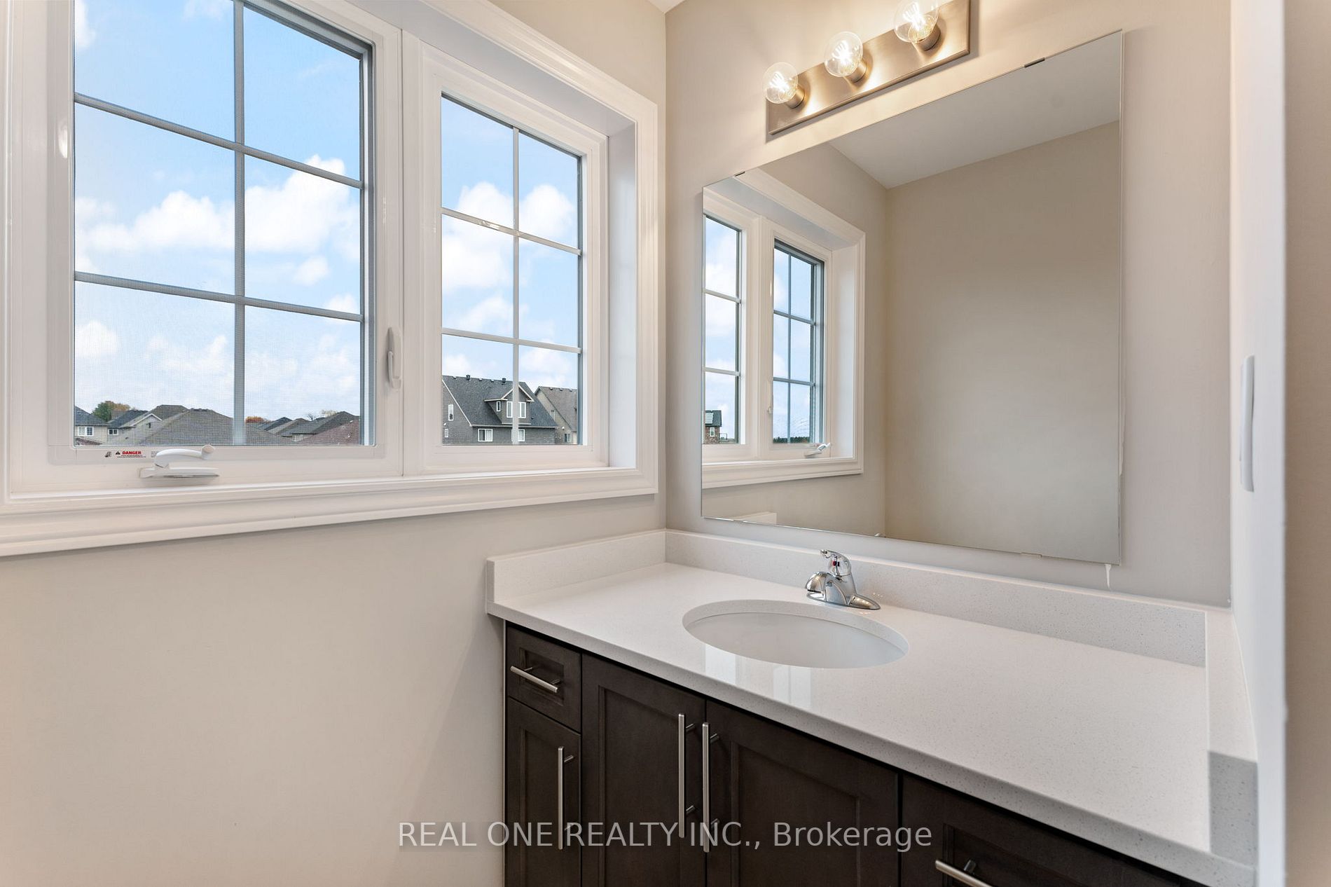 85 Mullin Dr, #23B