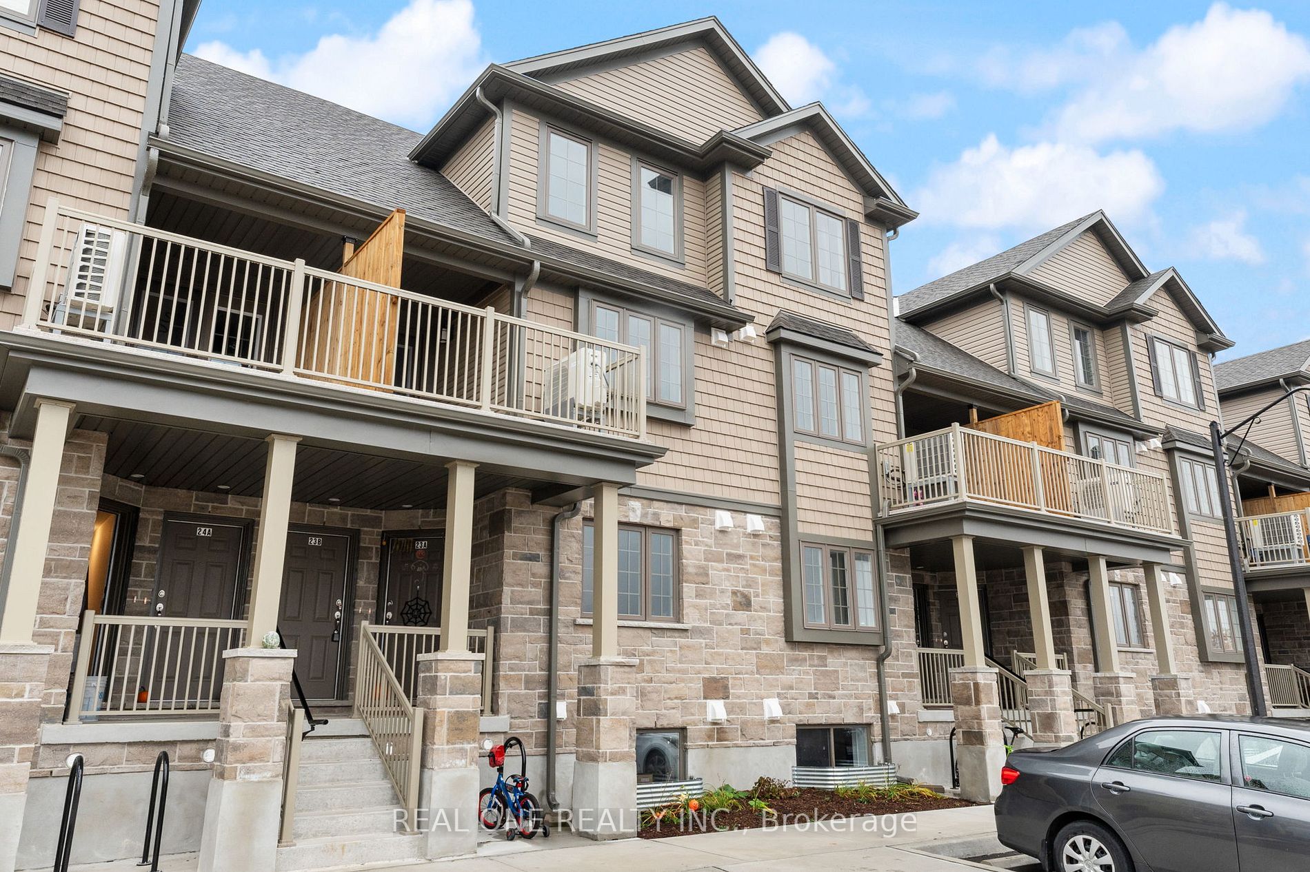 85 Mullin Dr, #23B