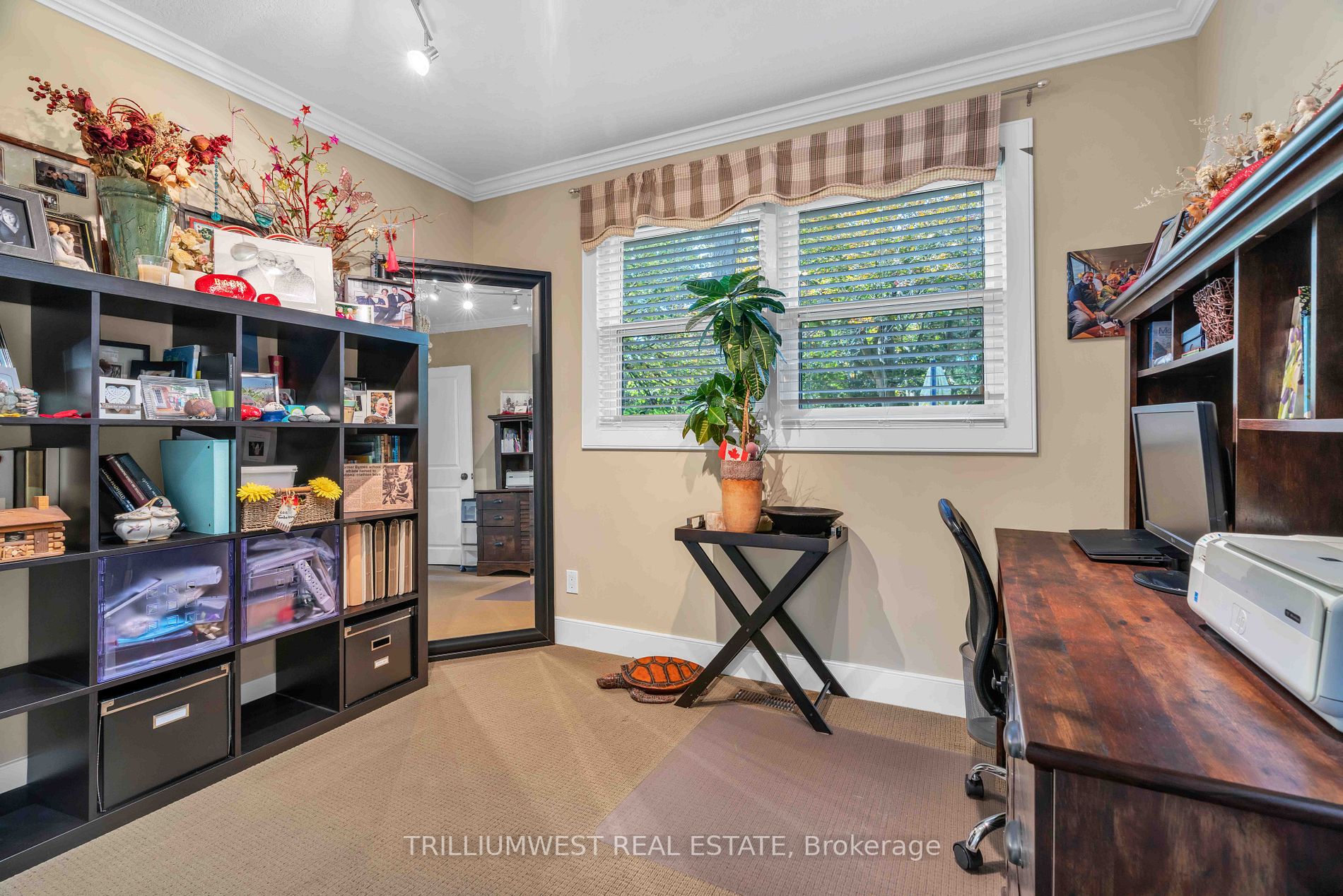30 Hostein Dr