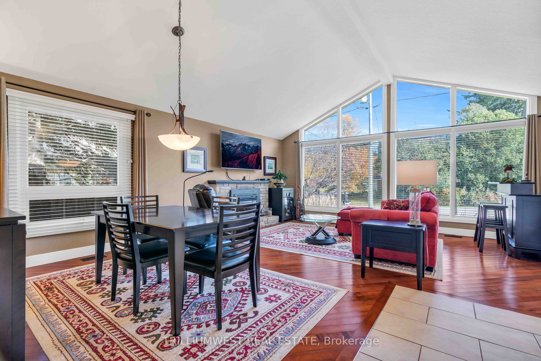 30 Hostein Dr