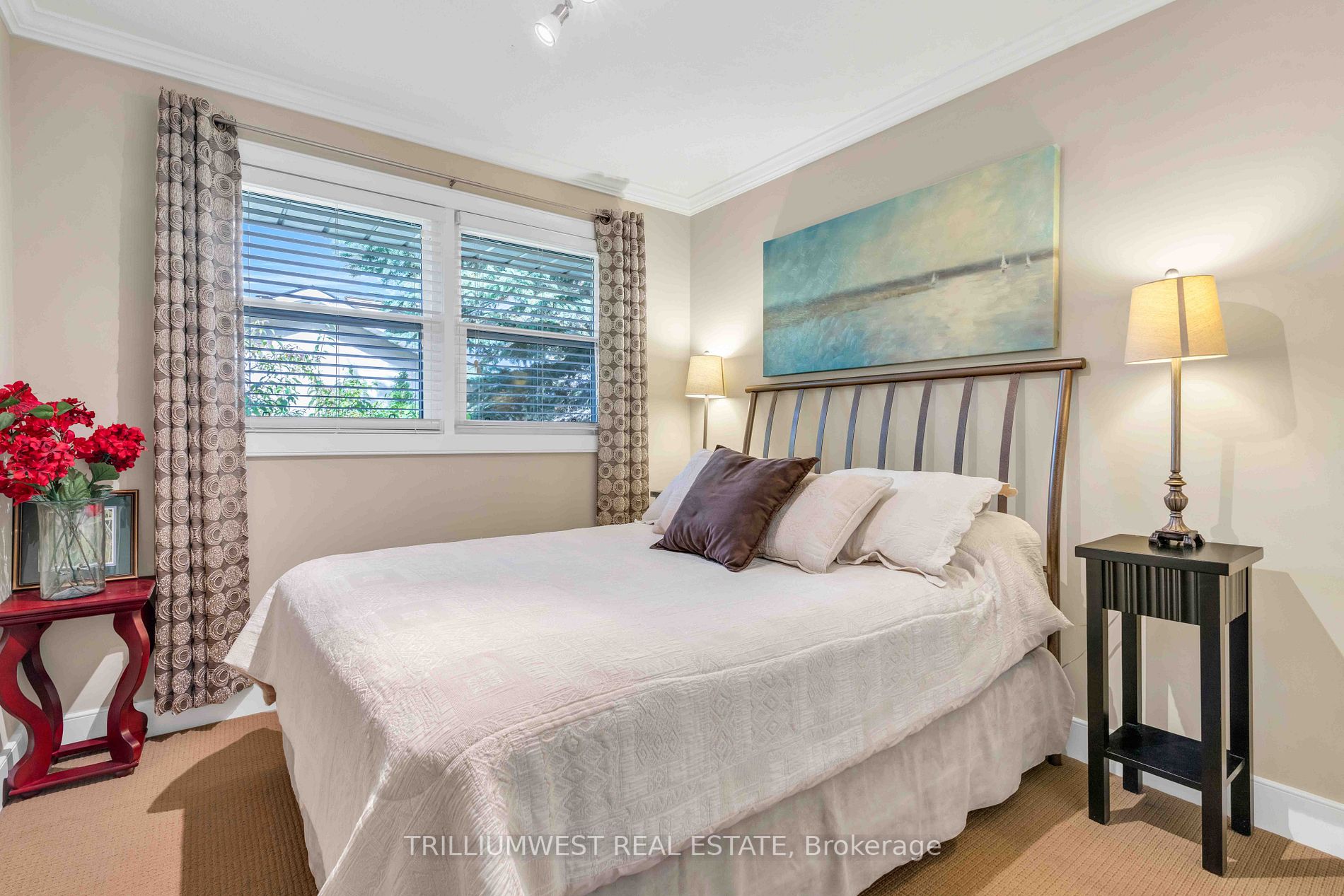 30 Hostein Dr