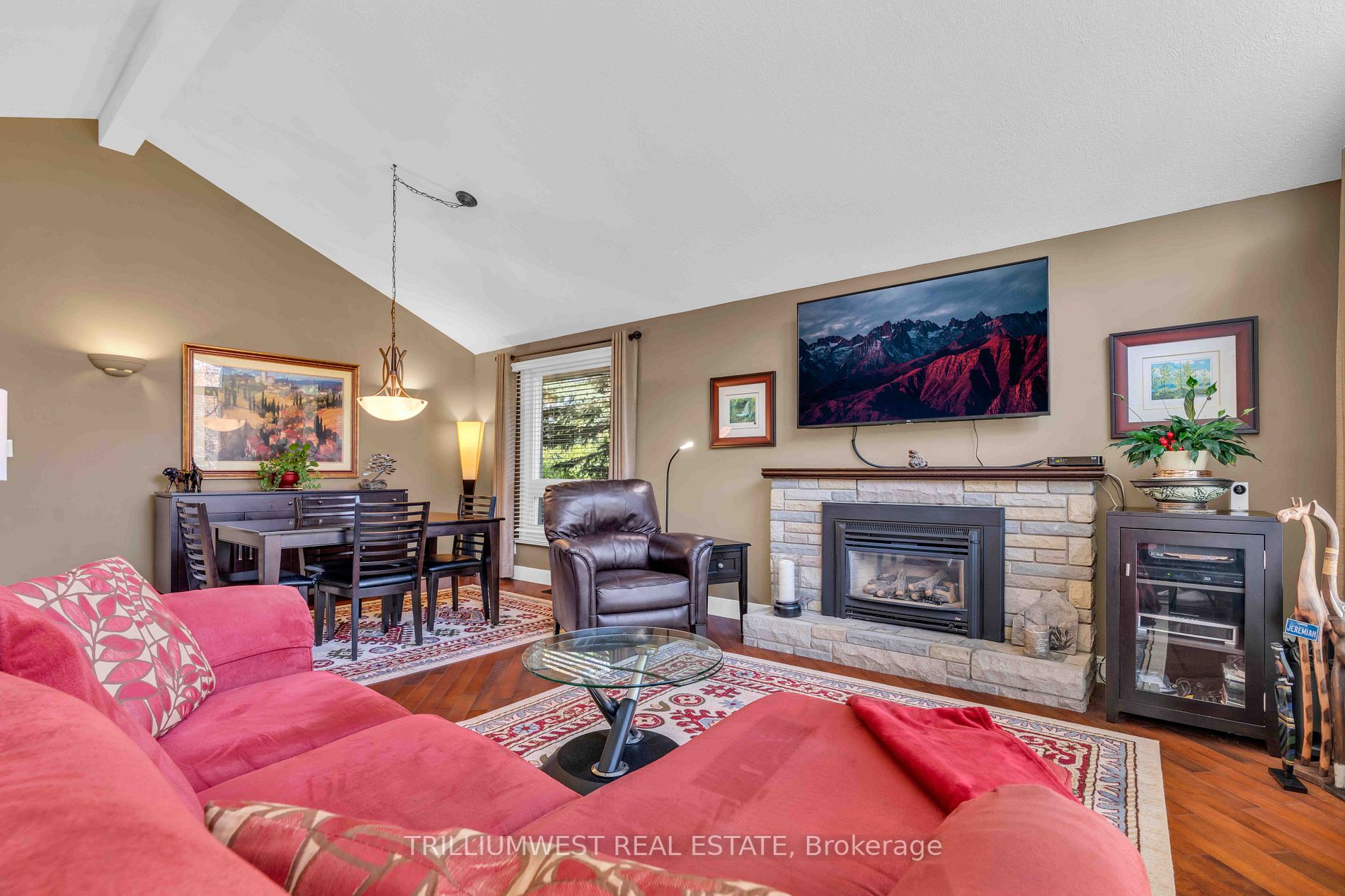 30 Hostein Dr