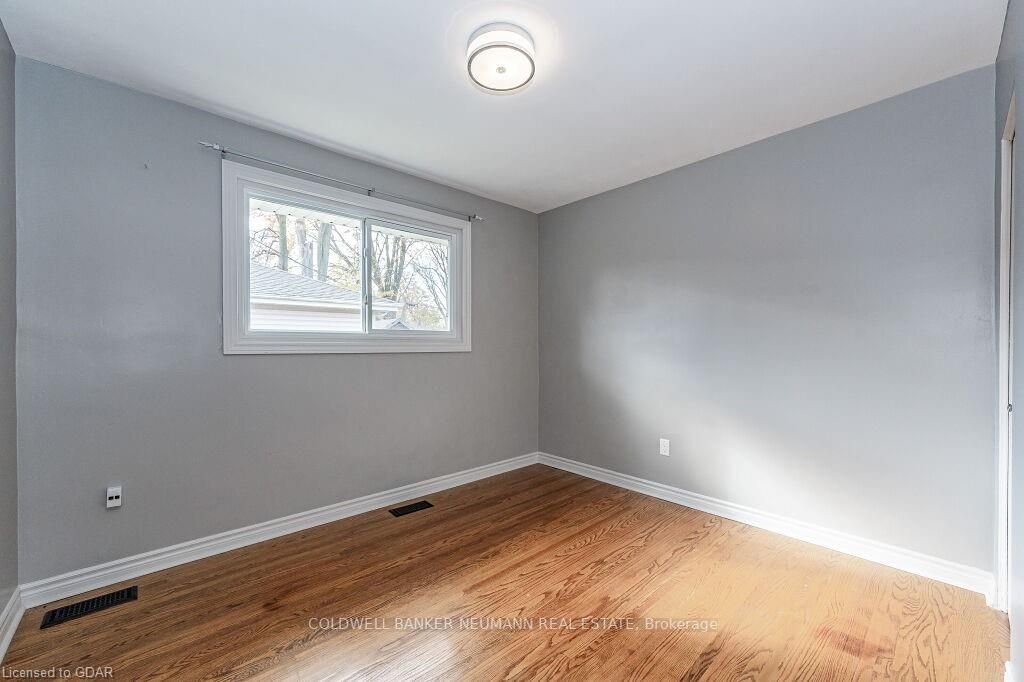 70 Freeman Avenue