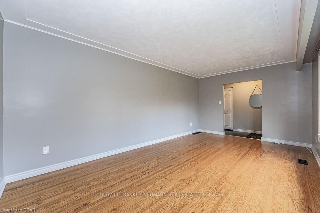 70 Freeman Avenue