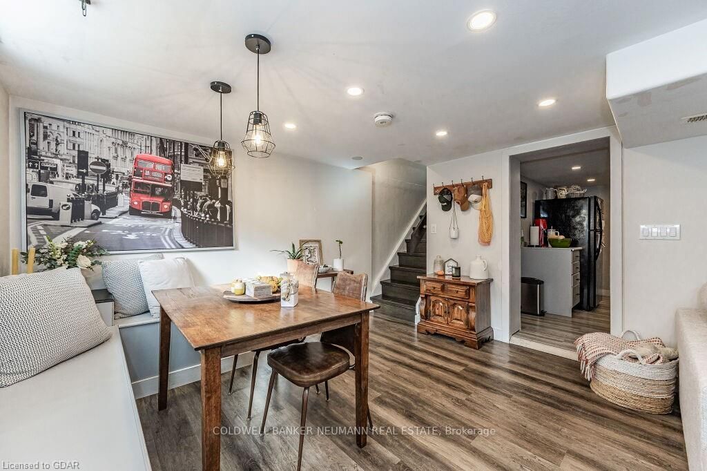 70 Freeman Avenue