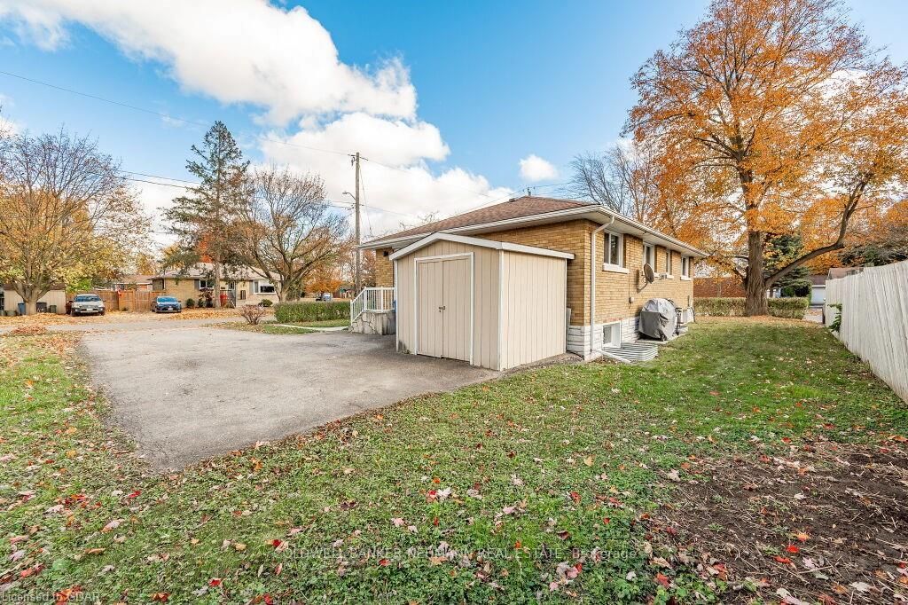70 Freeman Avenue