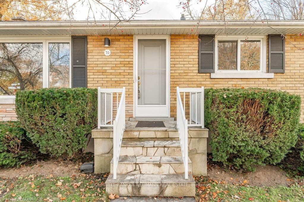 70 Freeman Avenue