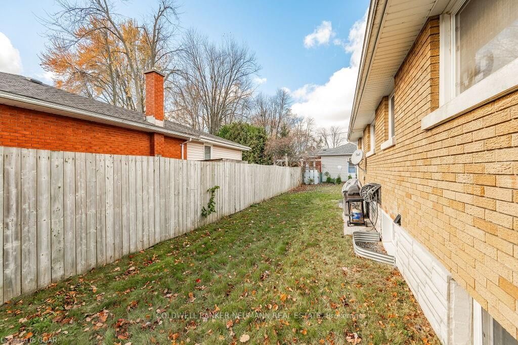 70 Freeman Avenue