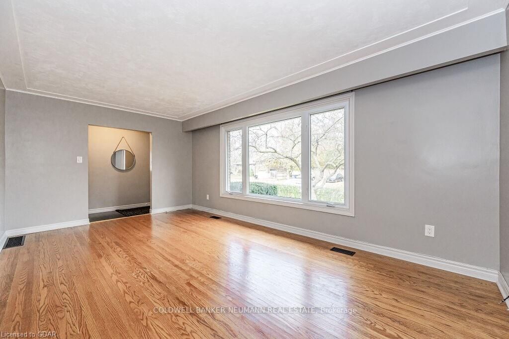 70 Freeman Avenue