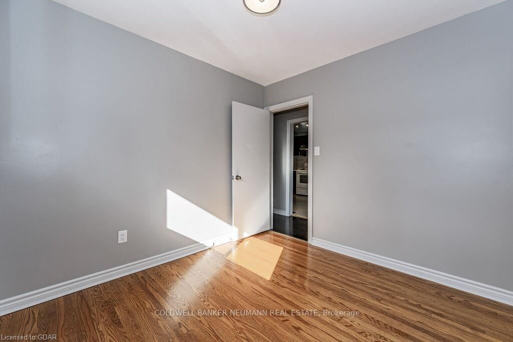 70 Freeman Avenue