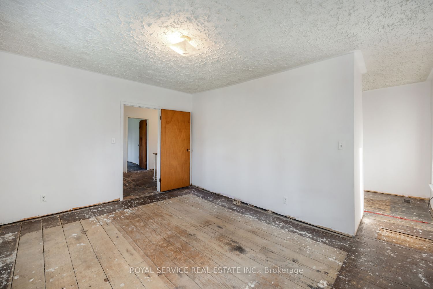 7563 Dale Rd