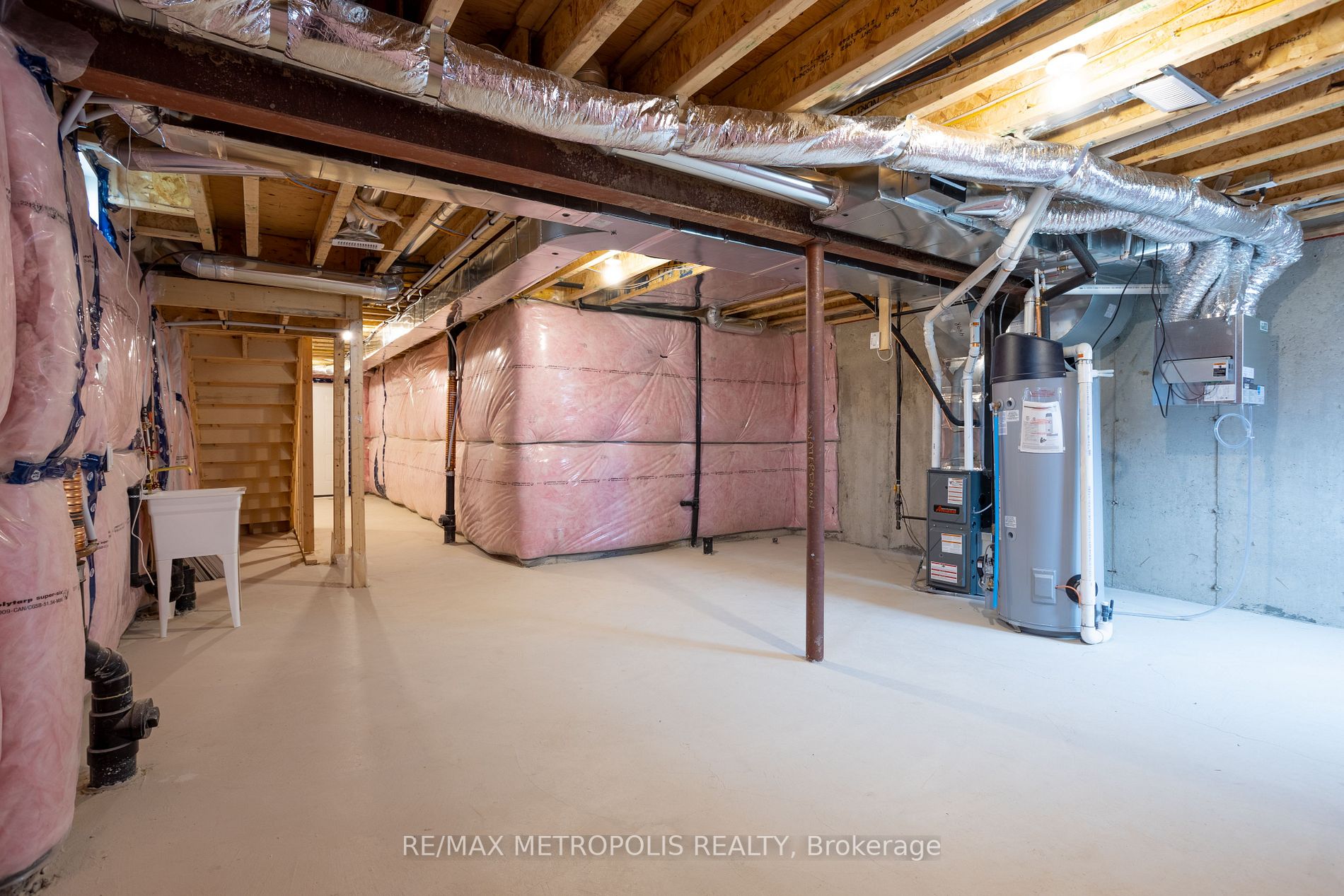 26 Silver Meadow Gdns