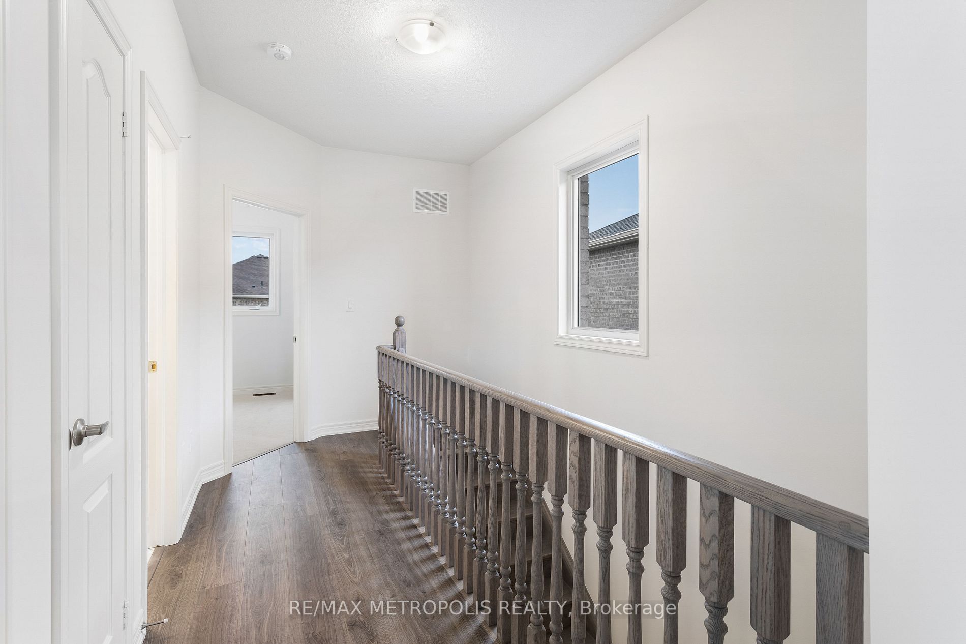 26 Silver Meadow Gdns
