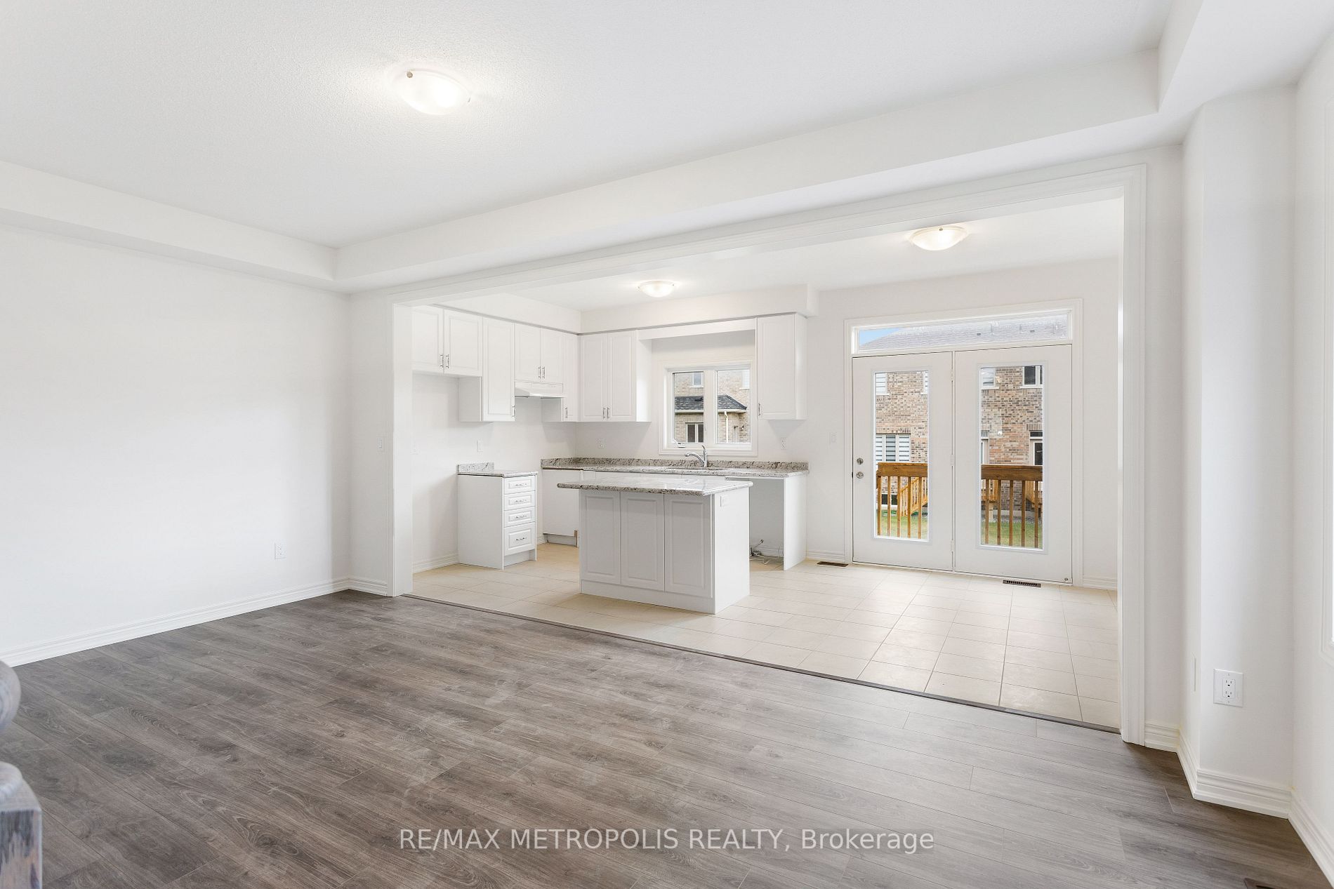 26 Silver Meadow Gdns