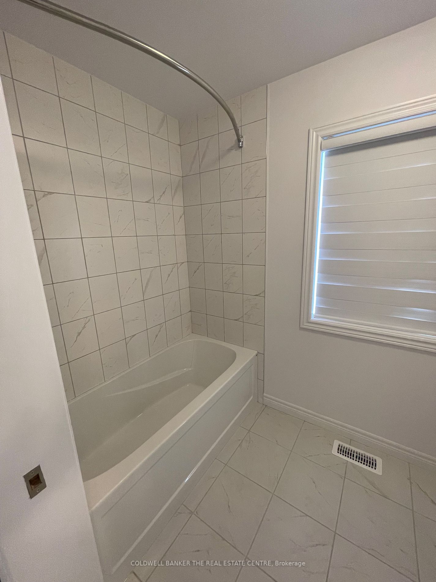 330 Gillespie Dr