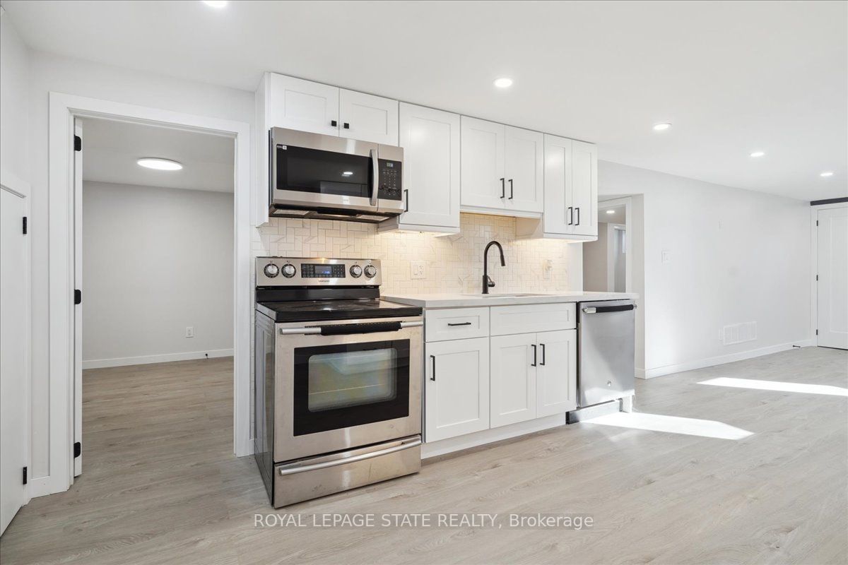 14 Pembroke Ave, #Lower