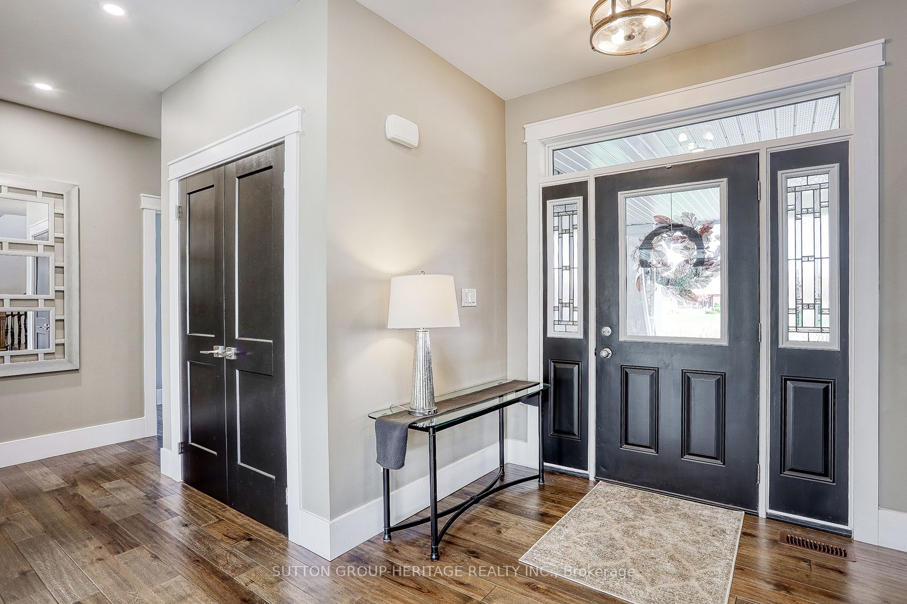 38 Westlake Crt