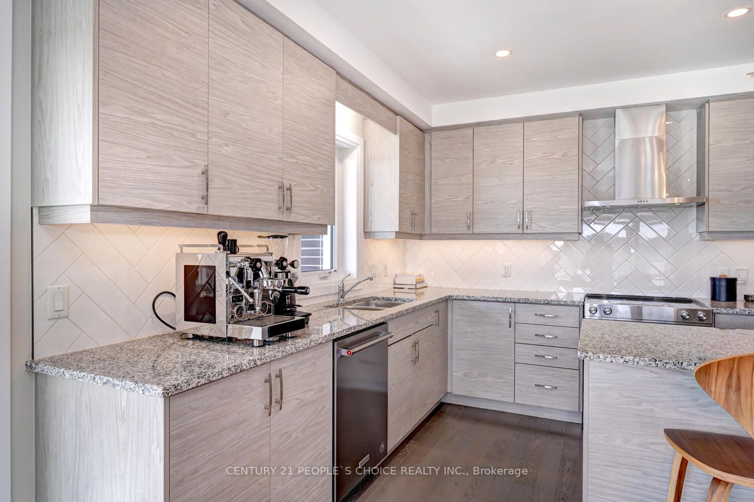 245 Grey Silo Rd, #302