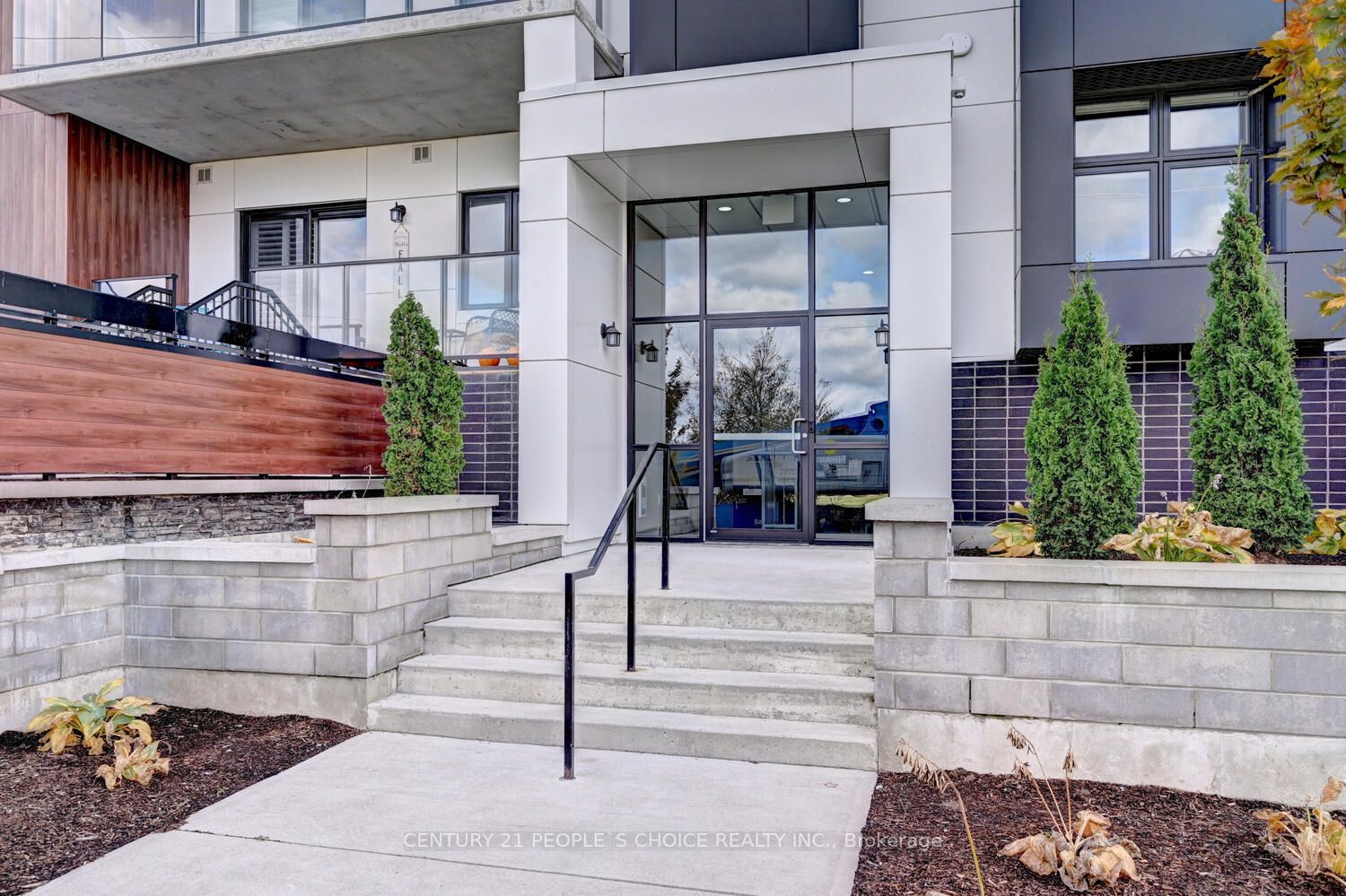 245 Grey Silo Rd, #302