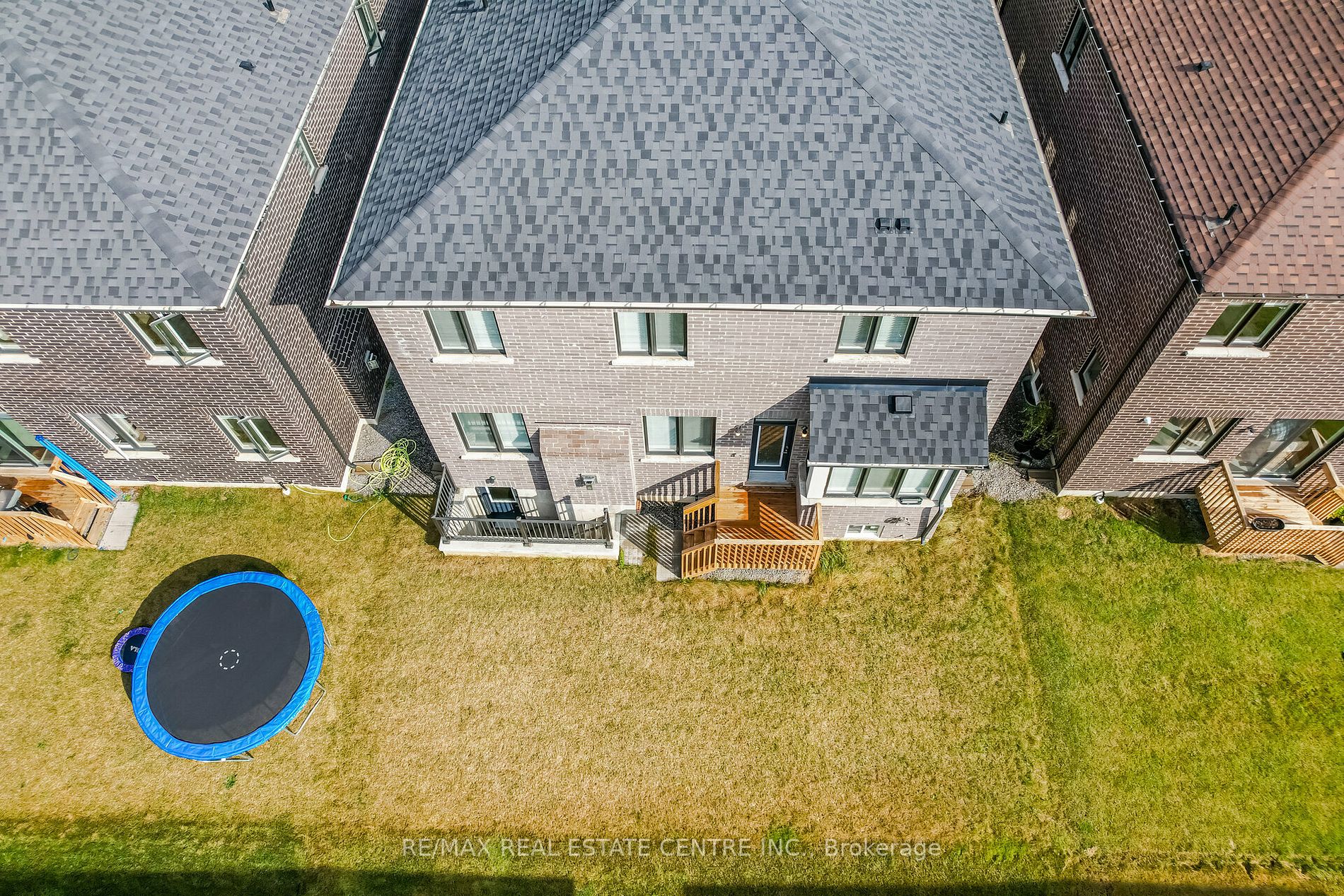 36 Sealey Ave