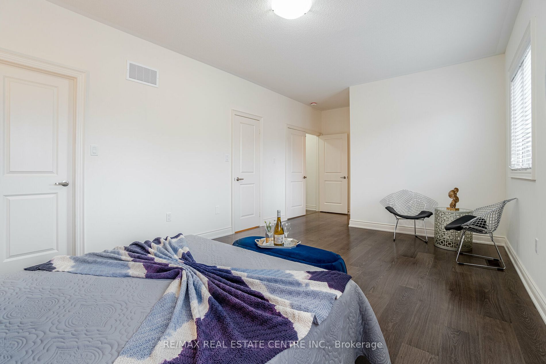 36 Sealey Ave