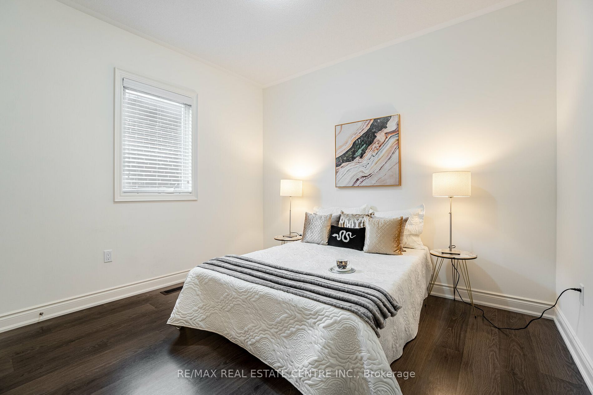 36 Sealey Ave