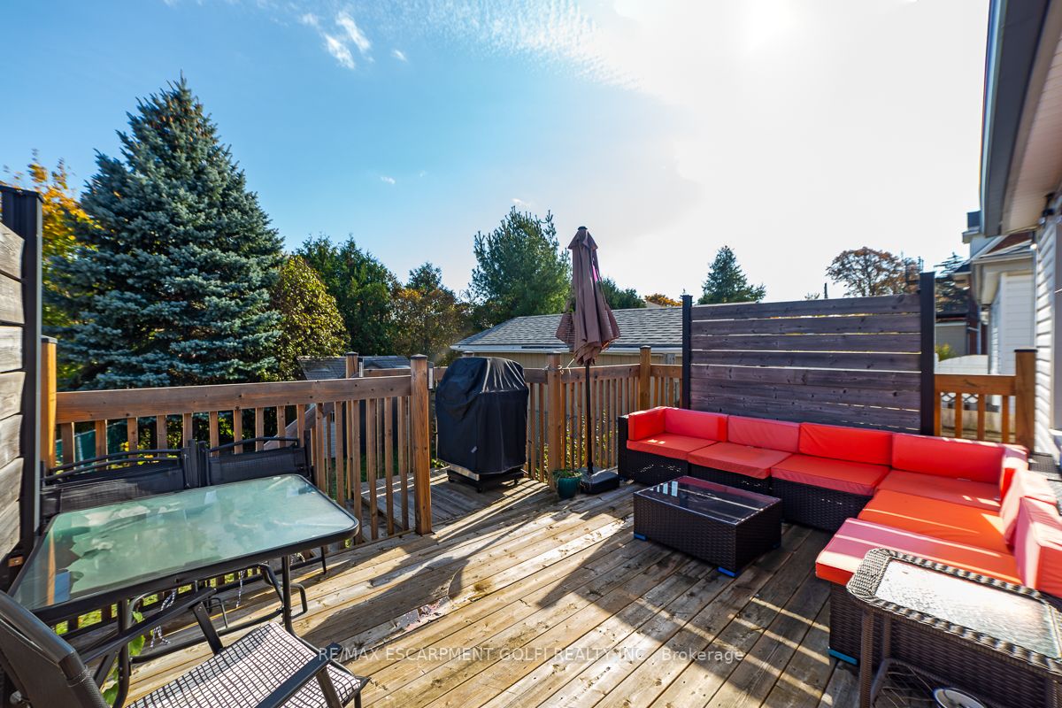 93 Rosedale Ave
