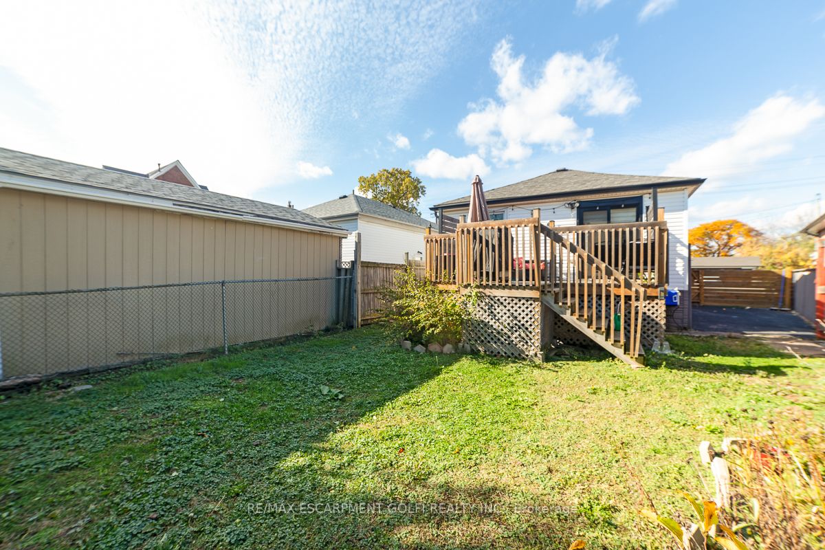 93 Rosedale Ave