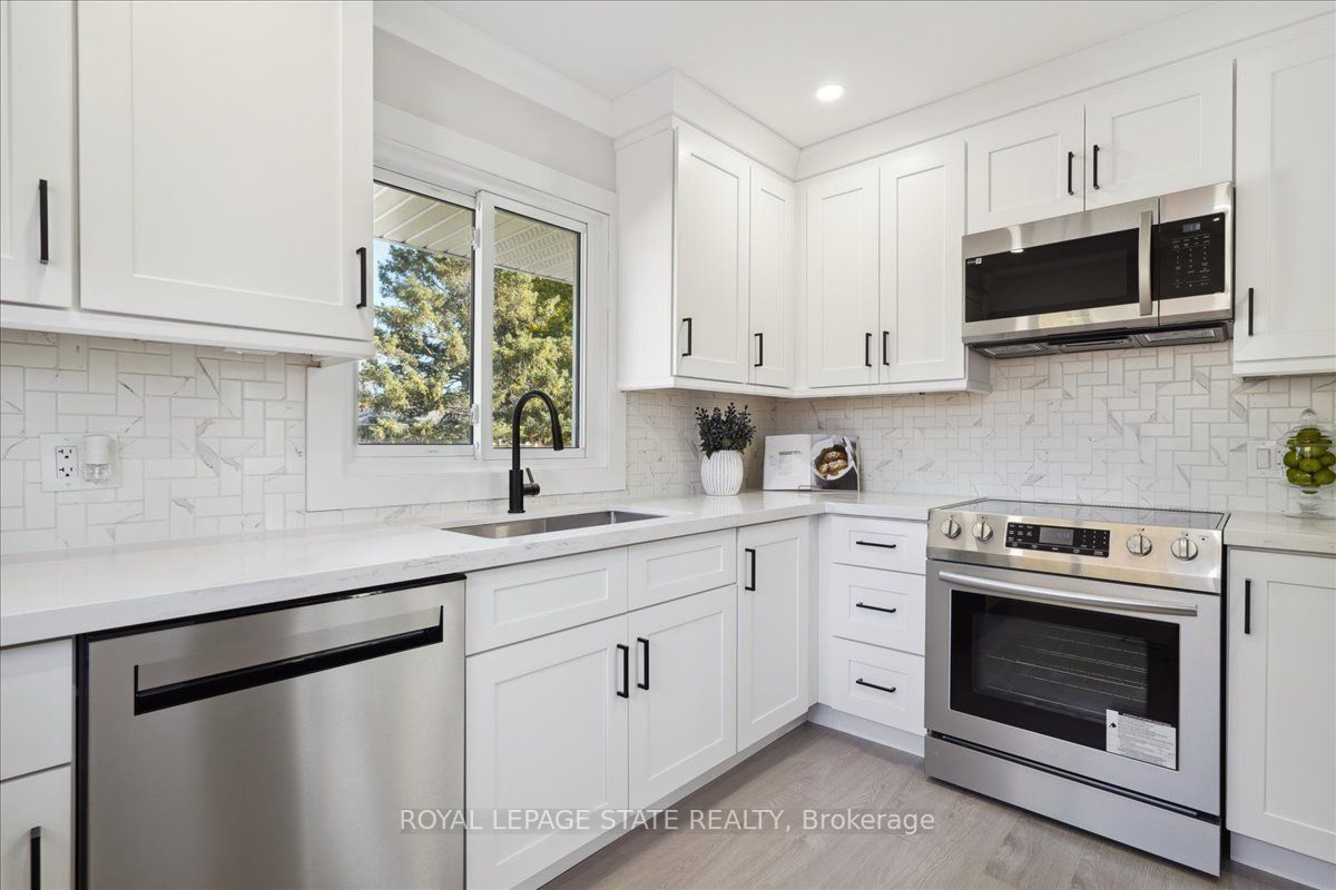 14 Pembroke Ave, #Upper