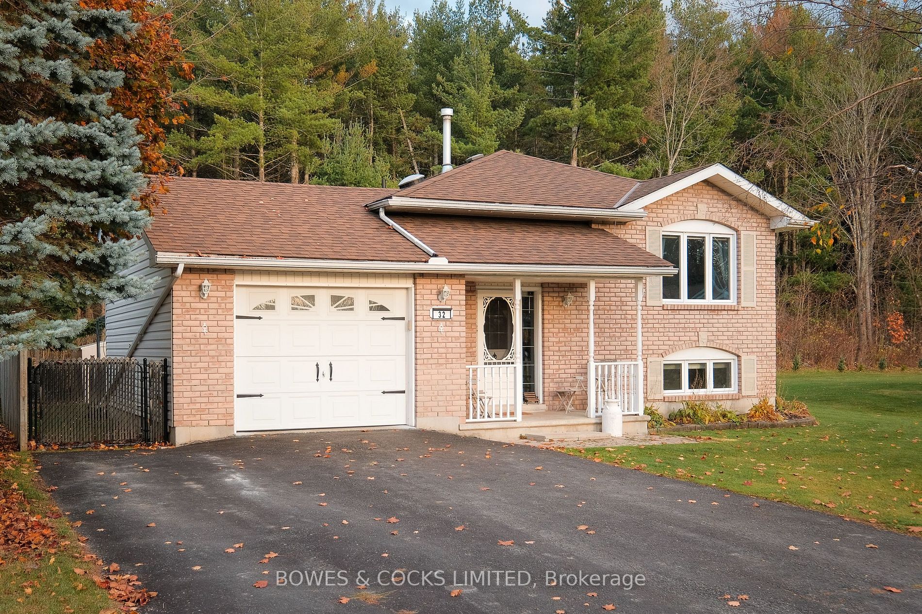 32 South Maloney Street