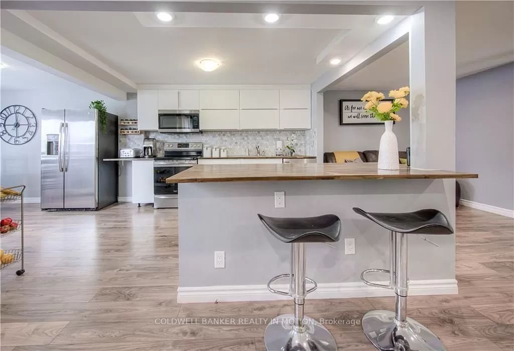 162 Carter Cres, #Upper