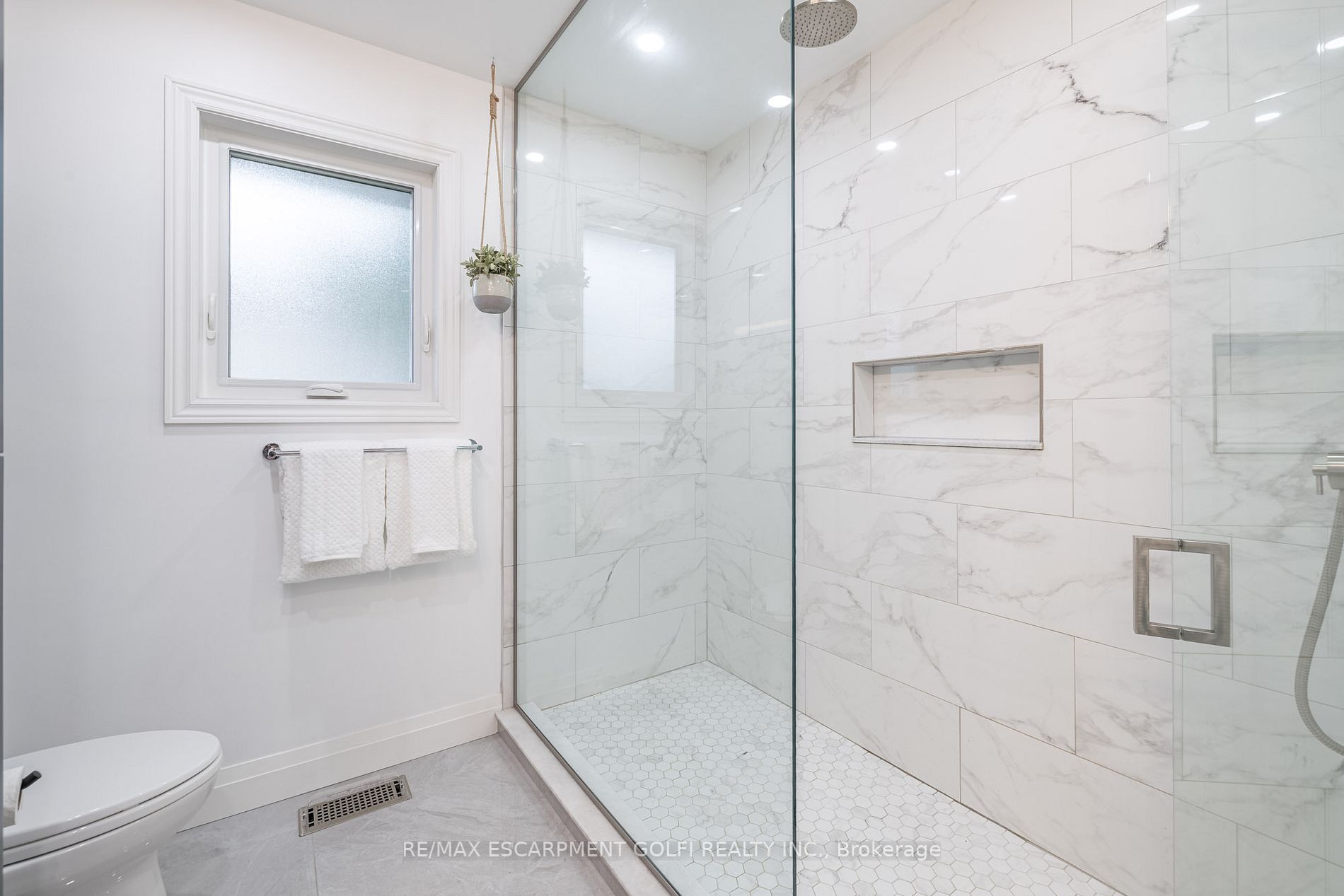 39 Westfield Dr