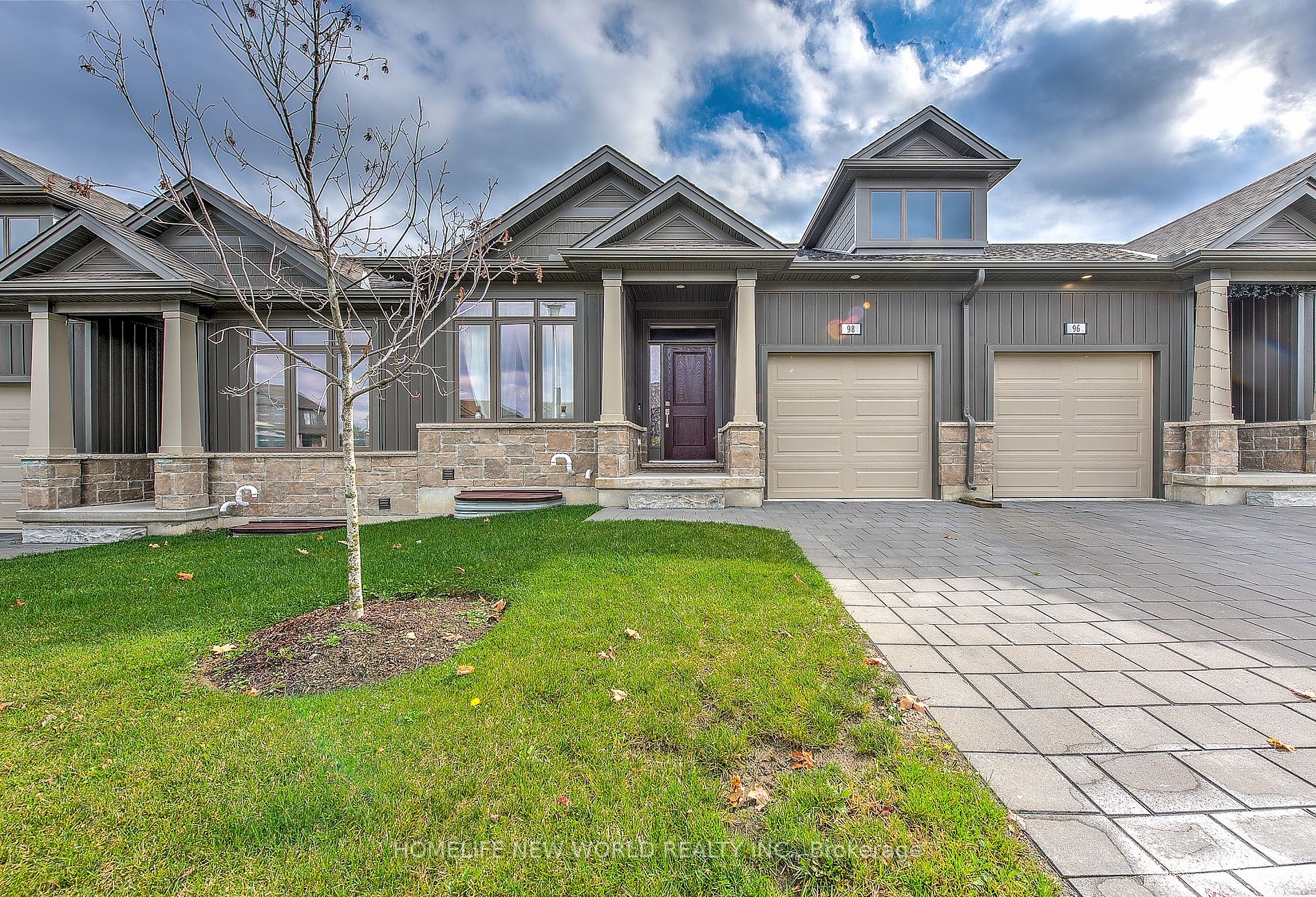 1375 Whetherfield St N, #98