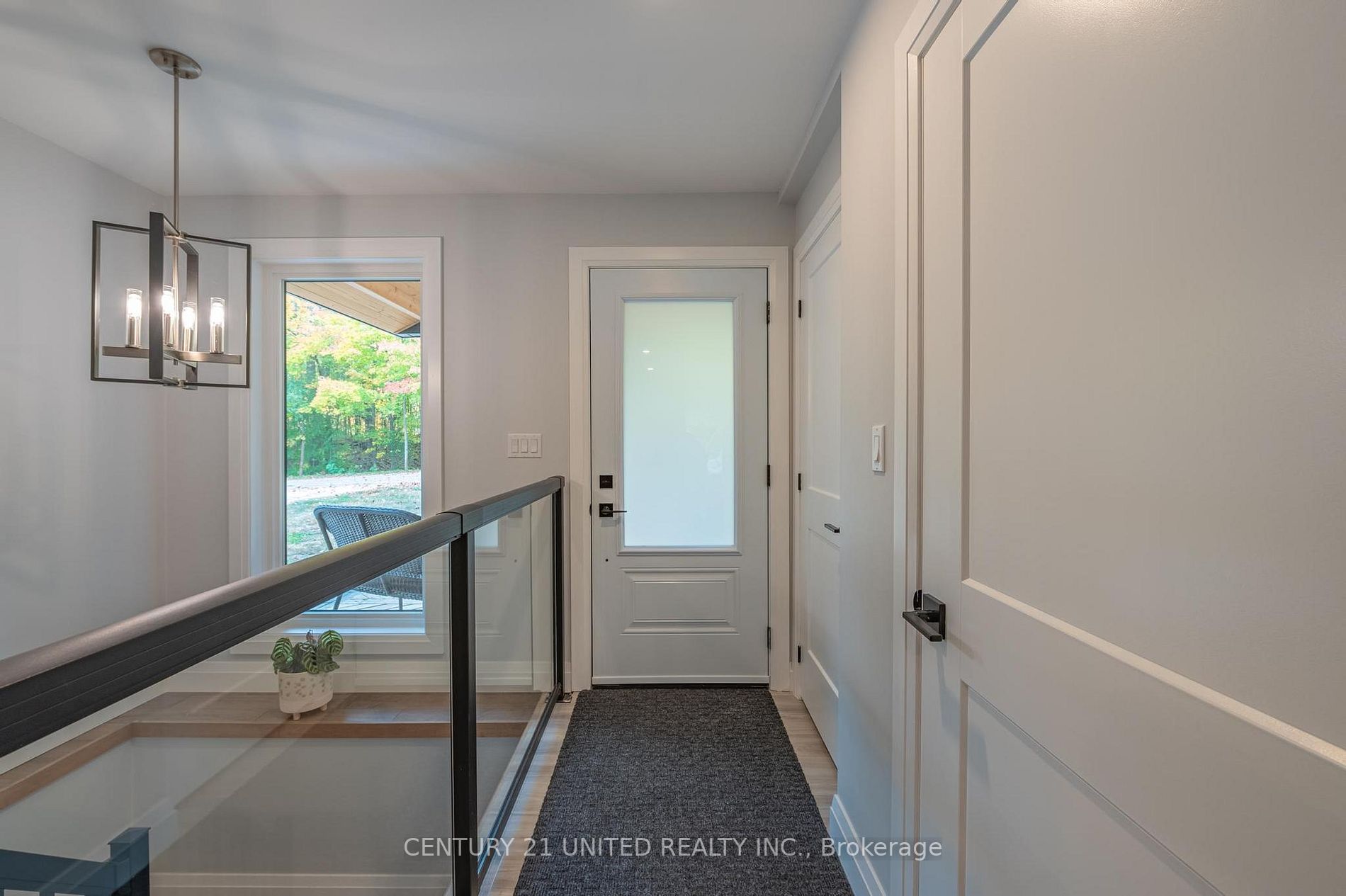 24 Cliffside Dr